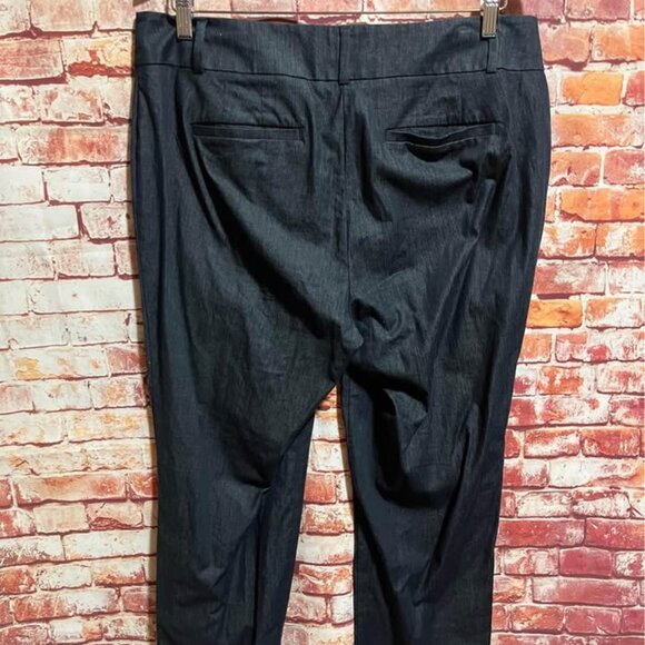 Ann Taylor Curvy size 12 dark wash Jeans.  Excellent condition - Picture 4 of 5